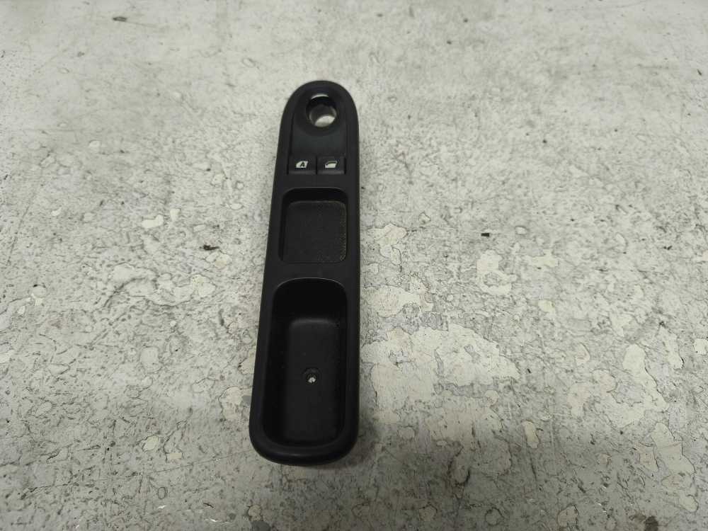 BOUTON LEVE VITRE PEUGEOT 207 ( 2VITRES ) - Vue 1